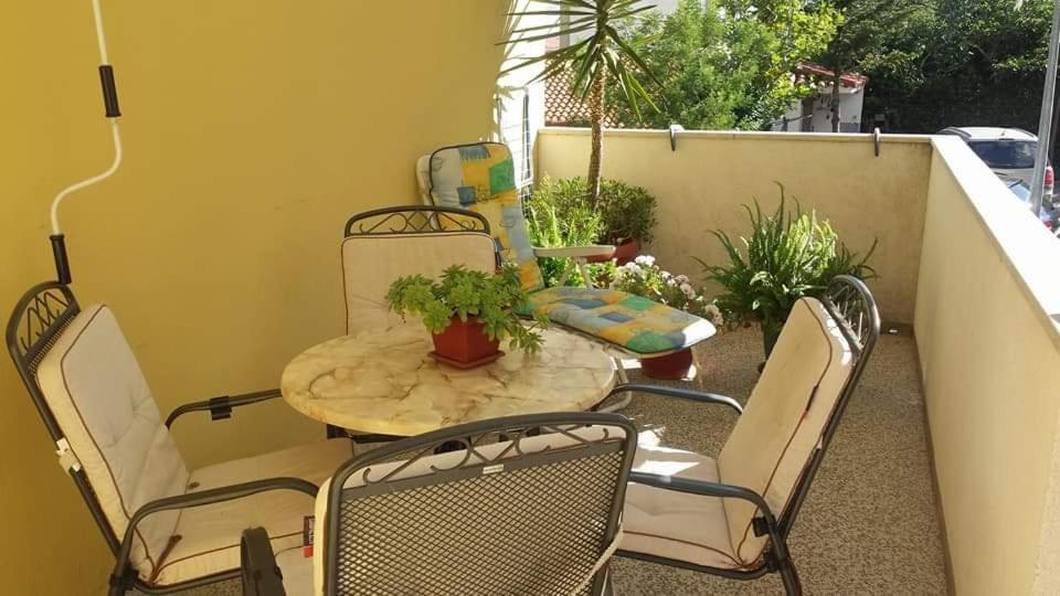 Sunshine Apartment Makarska Exterior photo